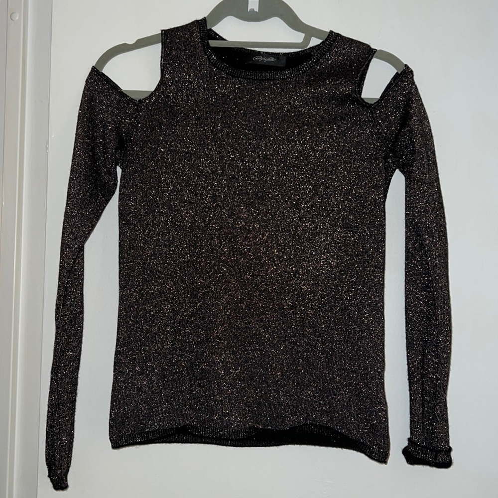 Xs bronze shimmer Christopher Fischer cold shoulder sweater